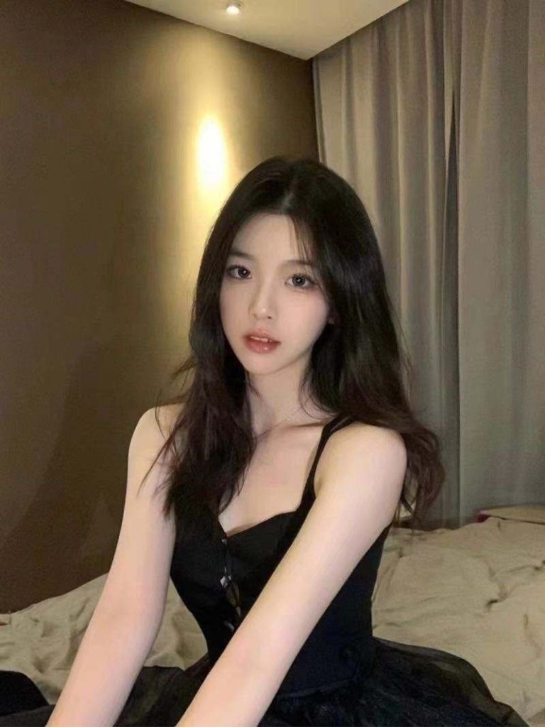 武汉外围 06年大二学妹兼职身材高挑 细腰翘臀 5 1000017943